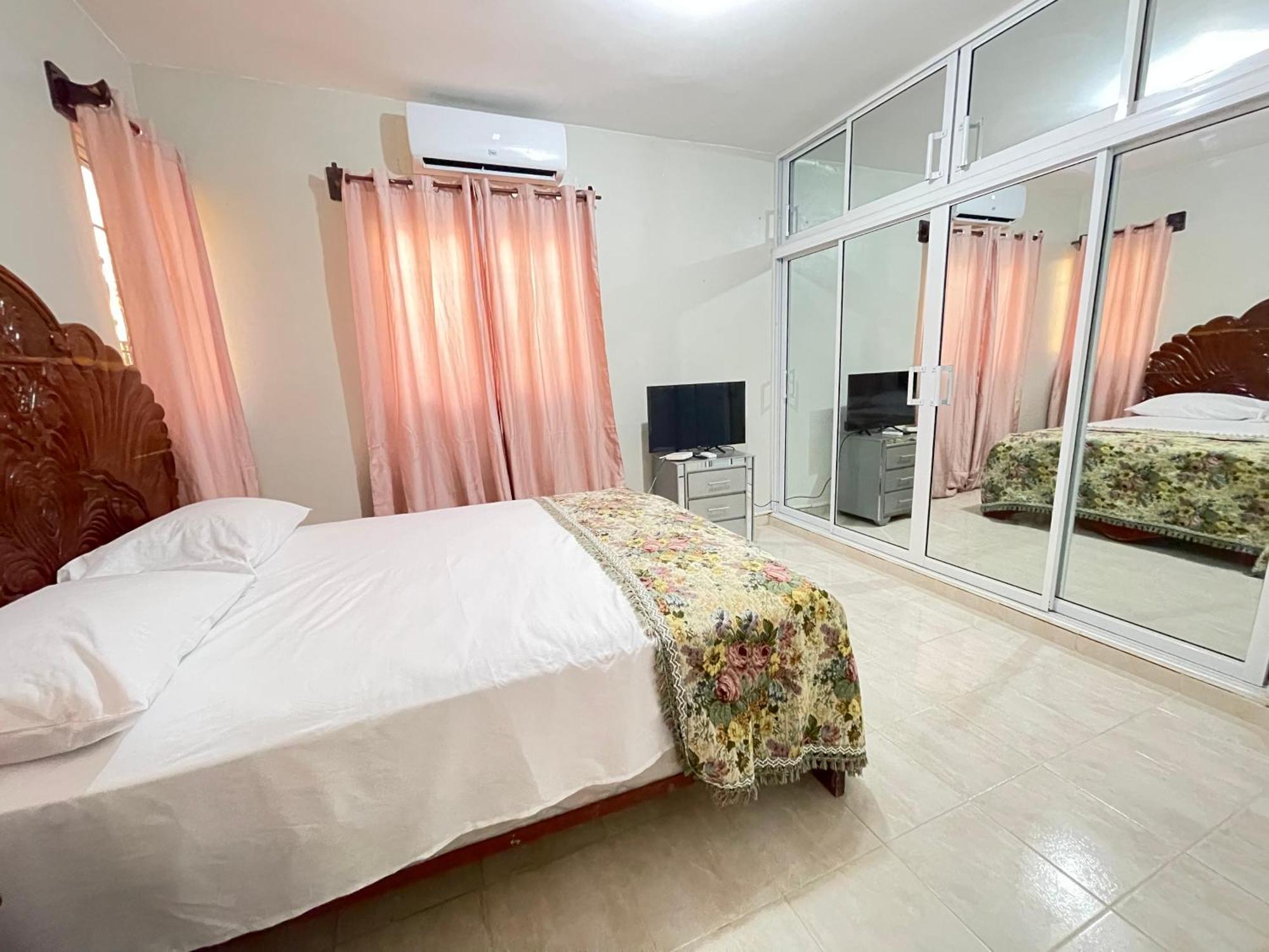 Casa Familiar Acogedora En Zona Residencial Villa La Grua Dış mekan fotoğraf